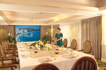 Outrigger Waikiki Beach Resort
