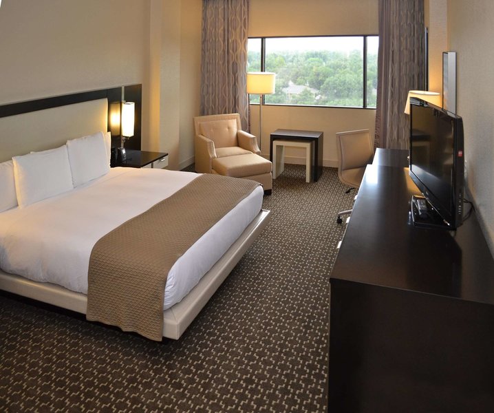 DoubleTree by Hilton Hotel Houston Hobby Airport