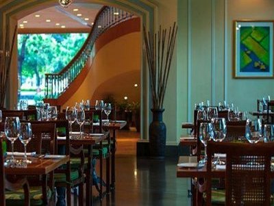 Renaissance Riverside