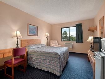 CAMPBELL RIVER TRAVELODGE