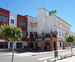 El Faisan C AND R Hotel