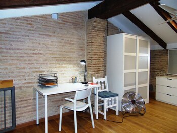CASITA CON TERRAZA EN CABANYAL