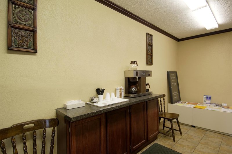 Americas Best Value Inn Columbus North