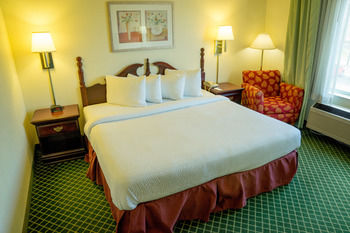 Fairfield Inn & Suites Nashville Airport