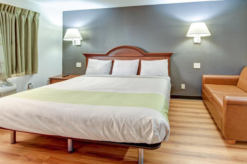 QUALITY INN AND SUITES DFW NORTH